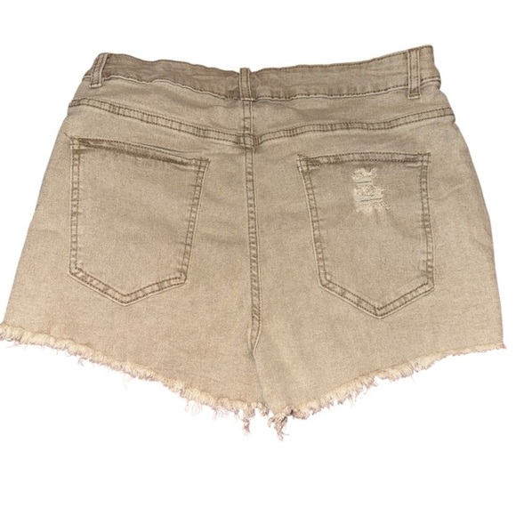 BUNDLE DEAL - 3 PAIRS OF JEAN SHORTS - Picture 6 of 6